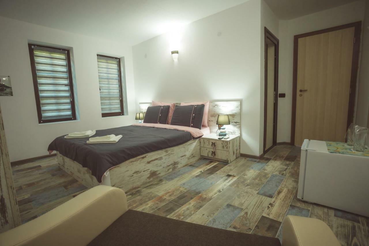 The Greek House Hotel Ahtopol Eksteriør billede